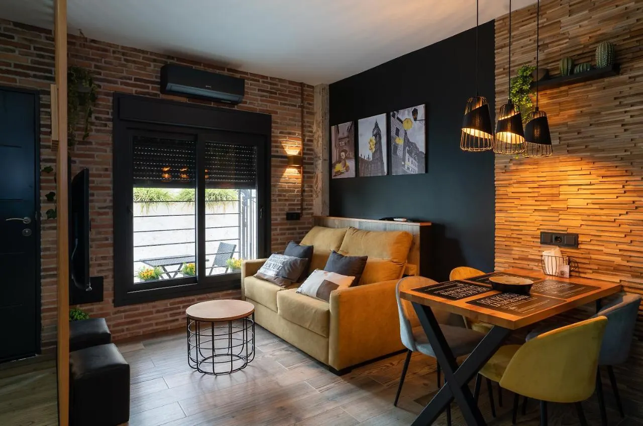 Carihuela Playa. Plaza Del Remo. Exclusivo Apartamento Al Lado Del Mar. Torremolinos 0*,