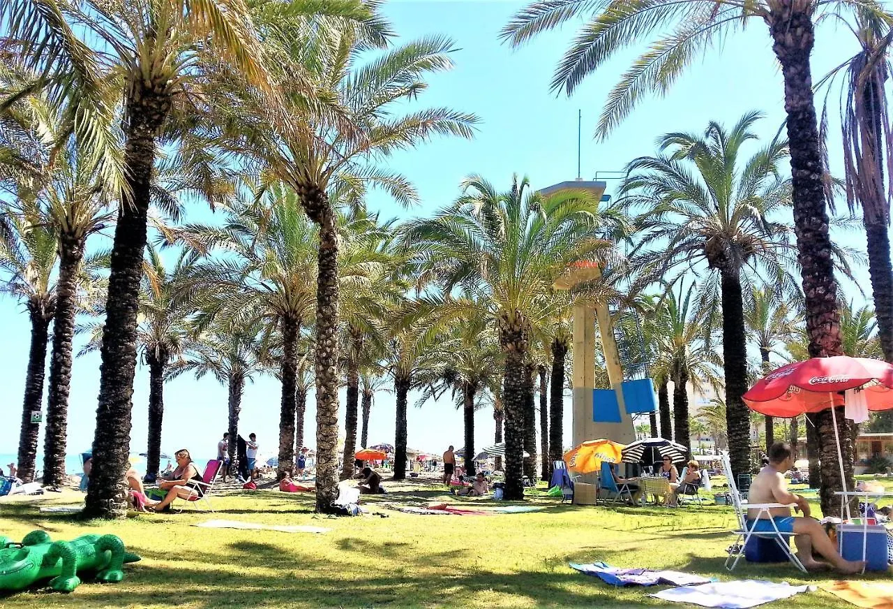 Carihuela Playa. Plaza Del Remo. Exclusivo Apartamento Al Lado Del Mar. Torremolinos Spain